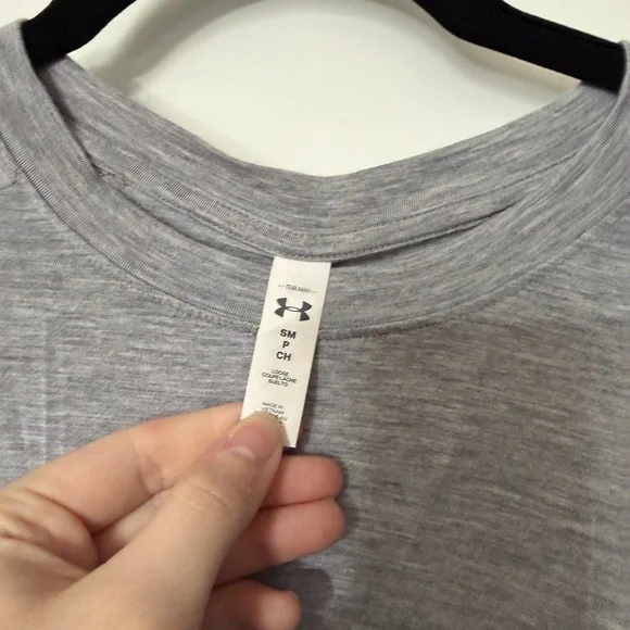 Under Armour Heather Gray Long Sleeve Tee - Picture 3 of 3